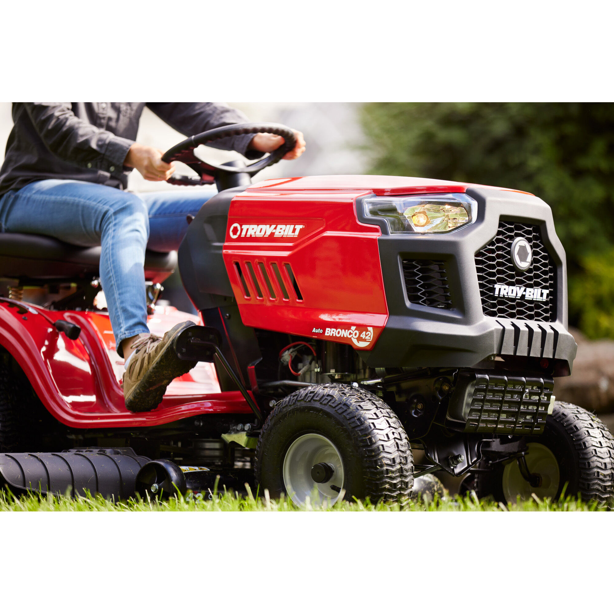 Troy Bilt Bronco 46 Riding Lawn Mower