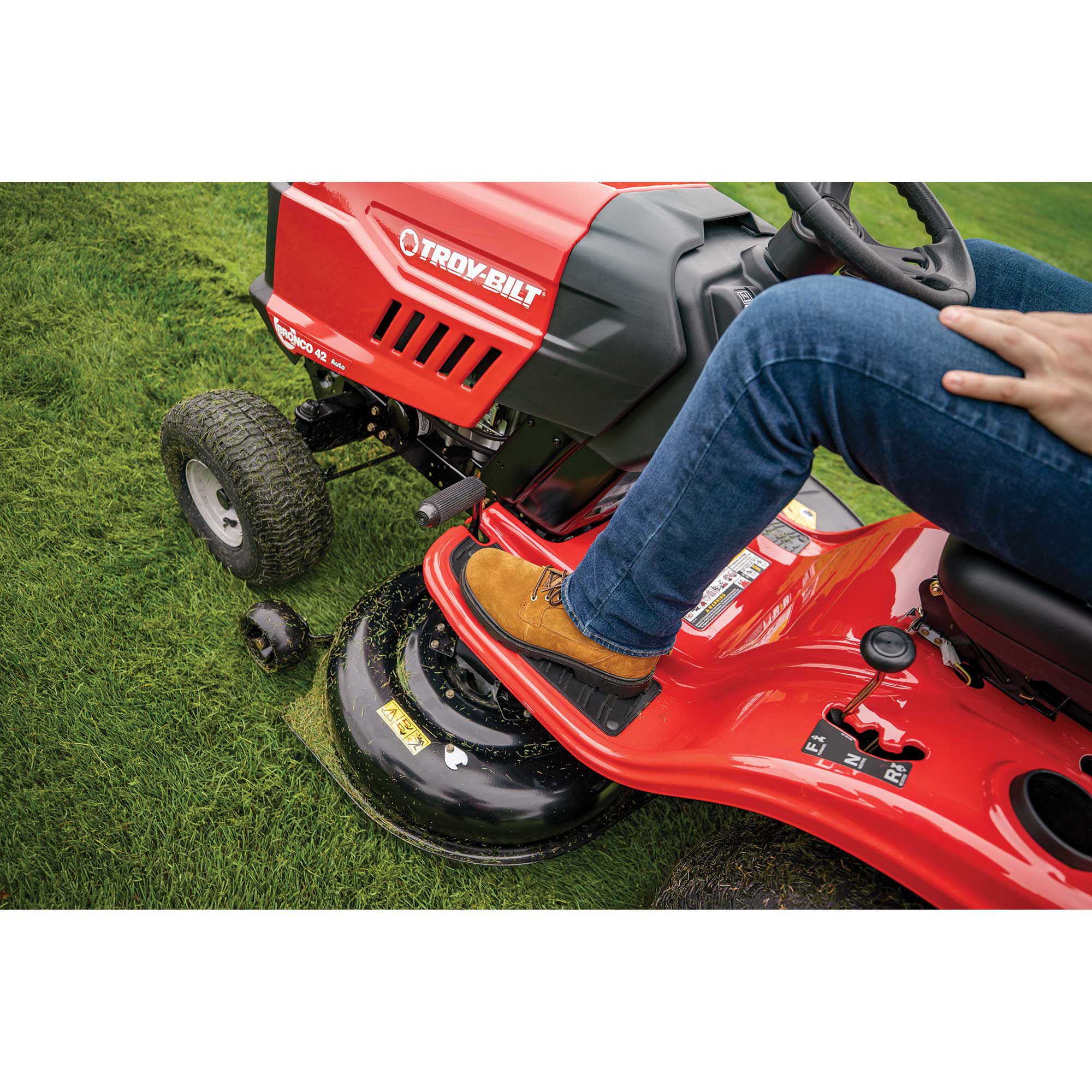Troy Bilt Bronco 42 Riding Lawn Mower