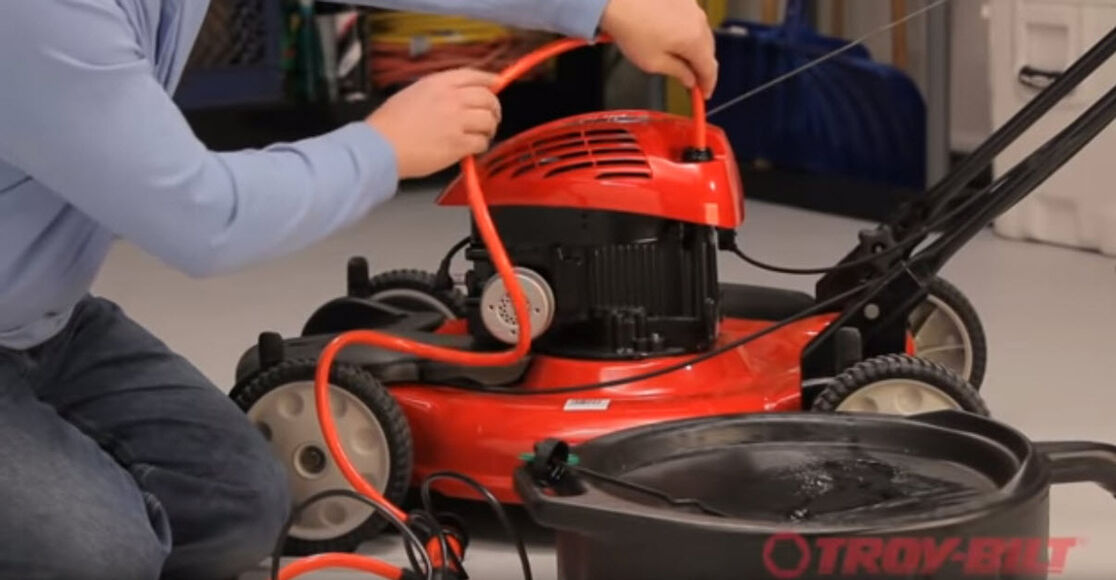 How to Change the Oil on a Troy-Bilt Walk Behind Mower | Troy-Bilt CA